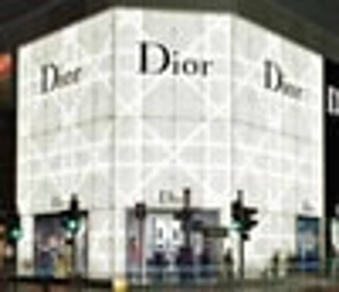 Dior achieves revenues of 31 bn euros in FY14