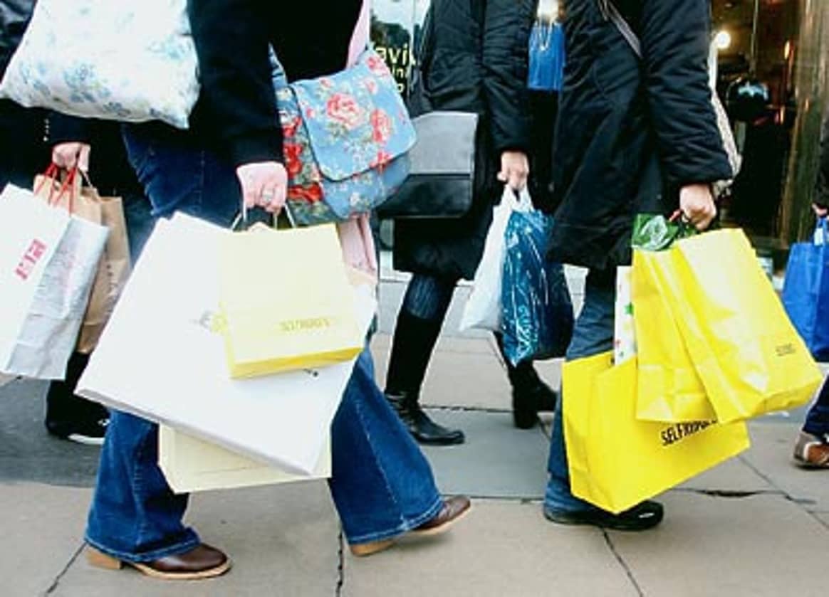 Consumer spending bounces back for April