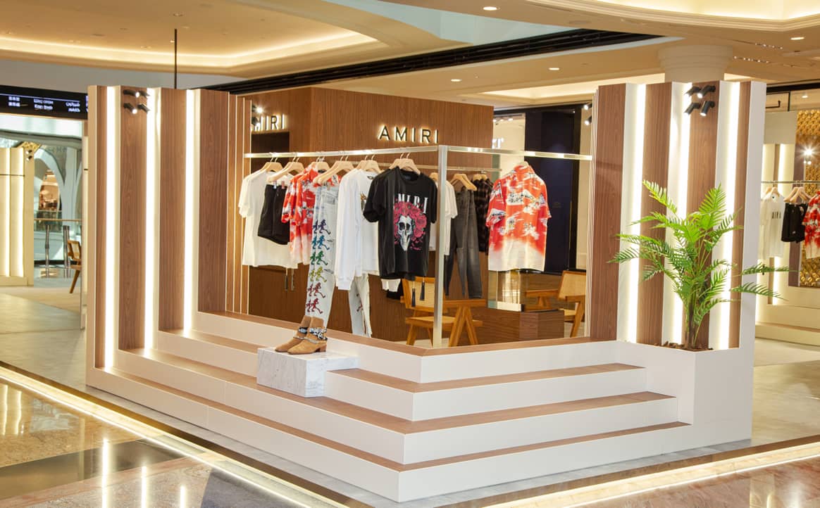 En images : le nouveau pop-up store Amiri aux Émirats Arabes-Unis