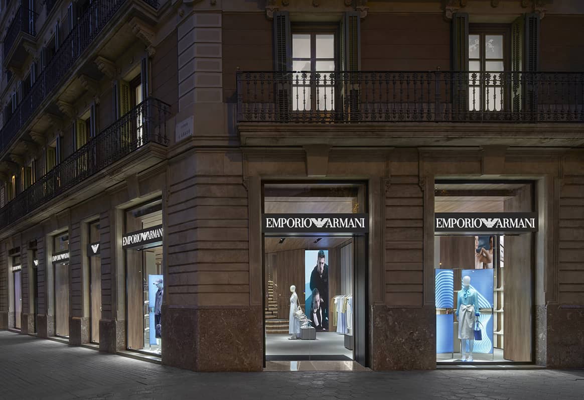 Photo Credits: Nueva tienda de Emporio Armani en Barcelona. Cortesía de Giorgio Armani.
