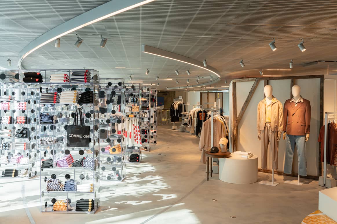仏百貨店「サマリテーヌ」がパリでリニューアルオープン