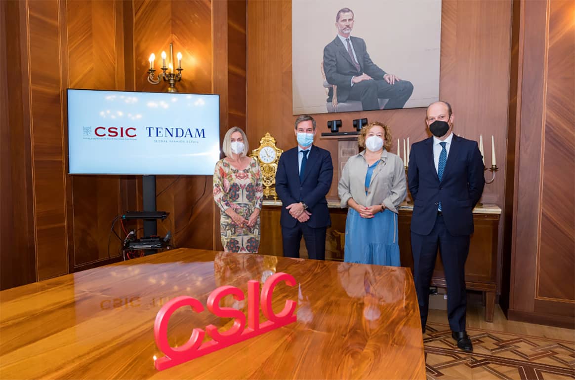 Photo Credits: Acto de formalización del acuerdo de colaboración entre Tendam y el CSIC.