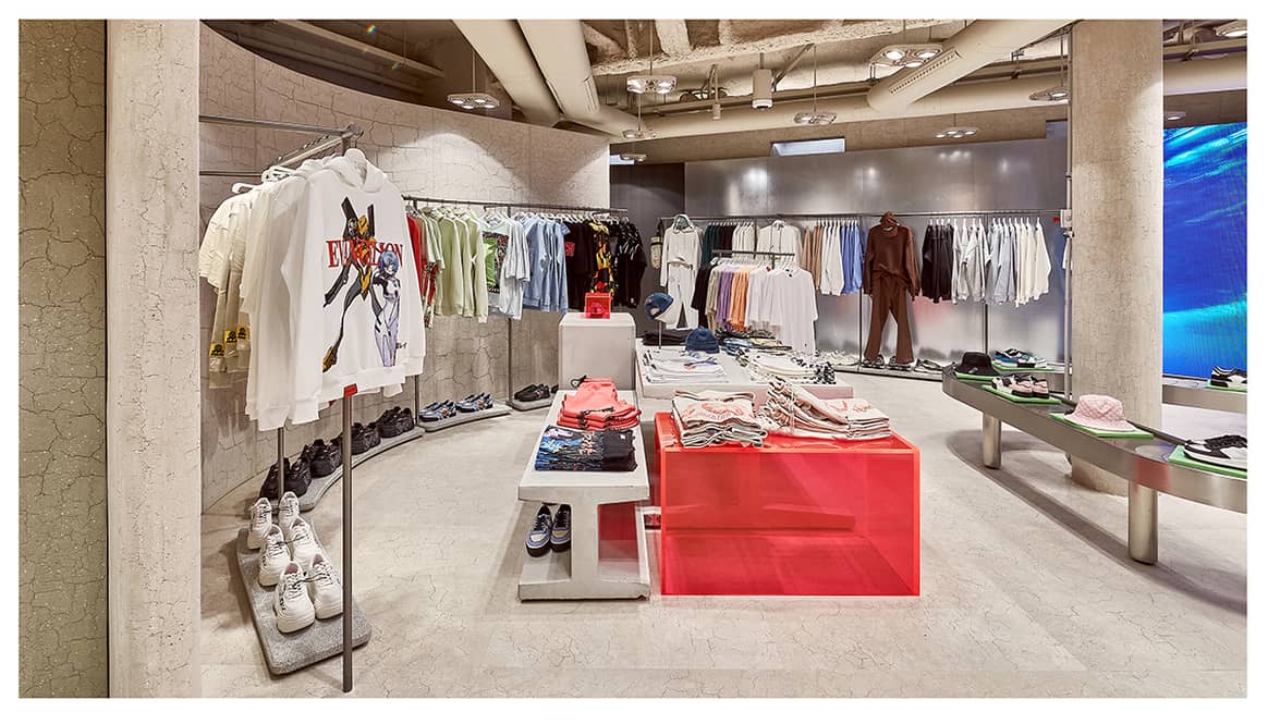 Photo Credits: Interior de la nueva flagship store Bershka Preciados. Cortesía de Bershka