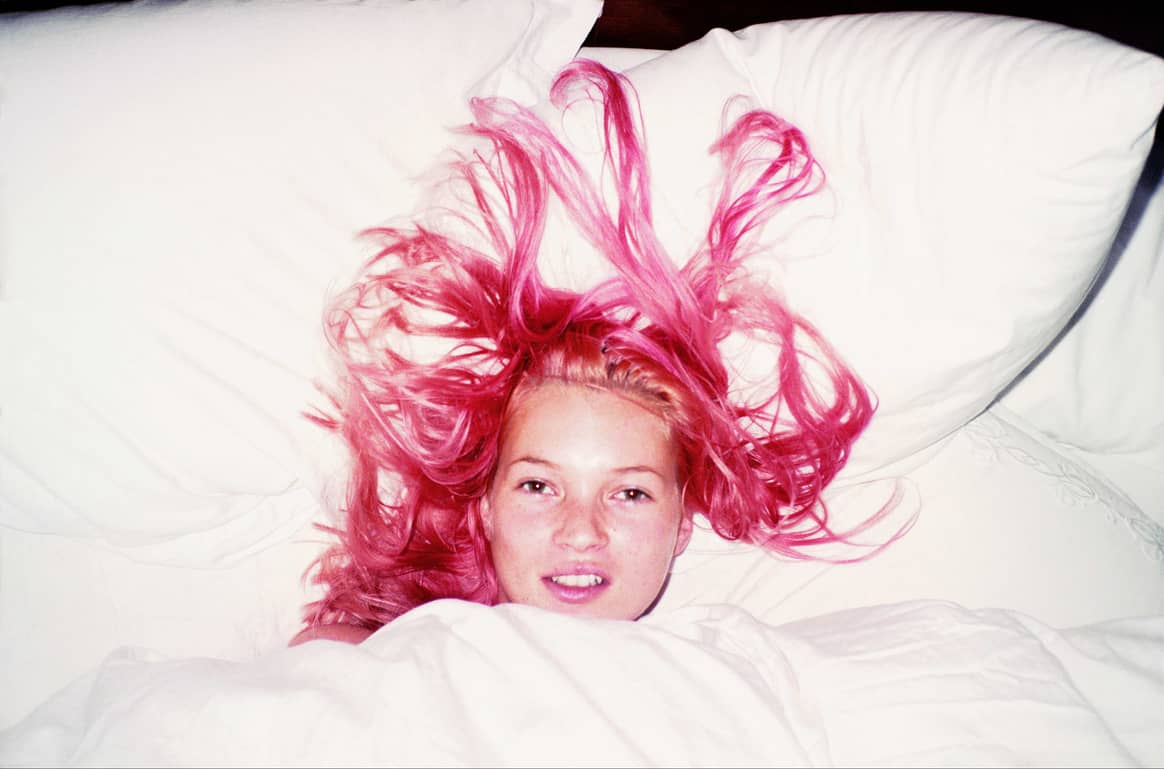 Young Pink Kate, London 1998. Beeld: ©
Juergen Teller, All Rights Reserved