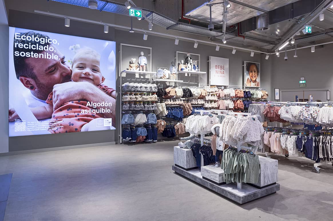 Photo Credits: Nueva tienda de Primark en el interior del centro comercial Vialia de Vigo.
