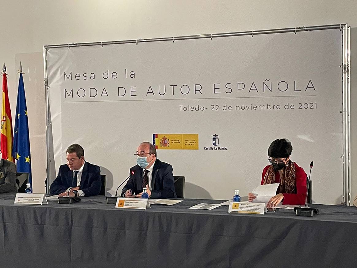 Photo Credits: Acto de constitución de la Mesa de la Moda de Autor en Toledo. Ministerio de Cultura y Deporte.