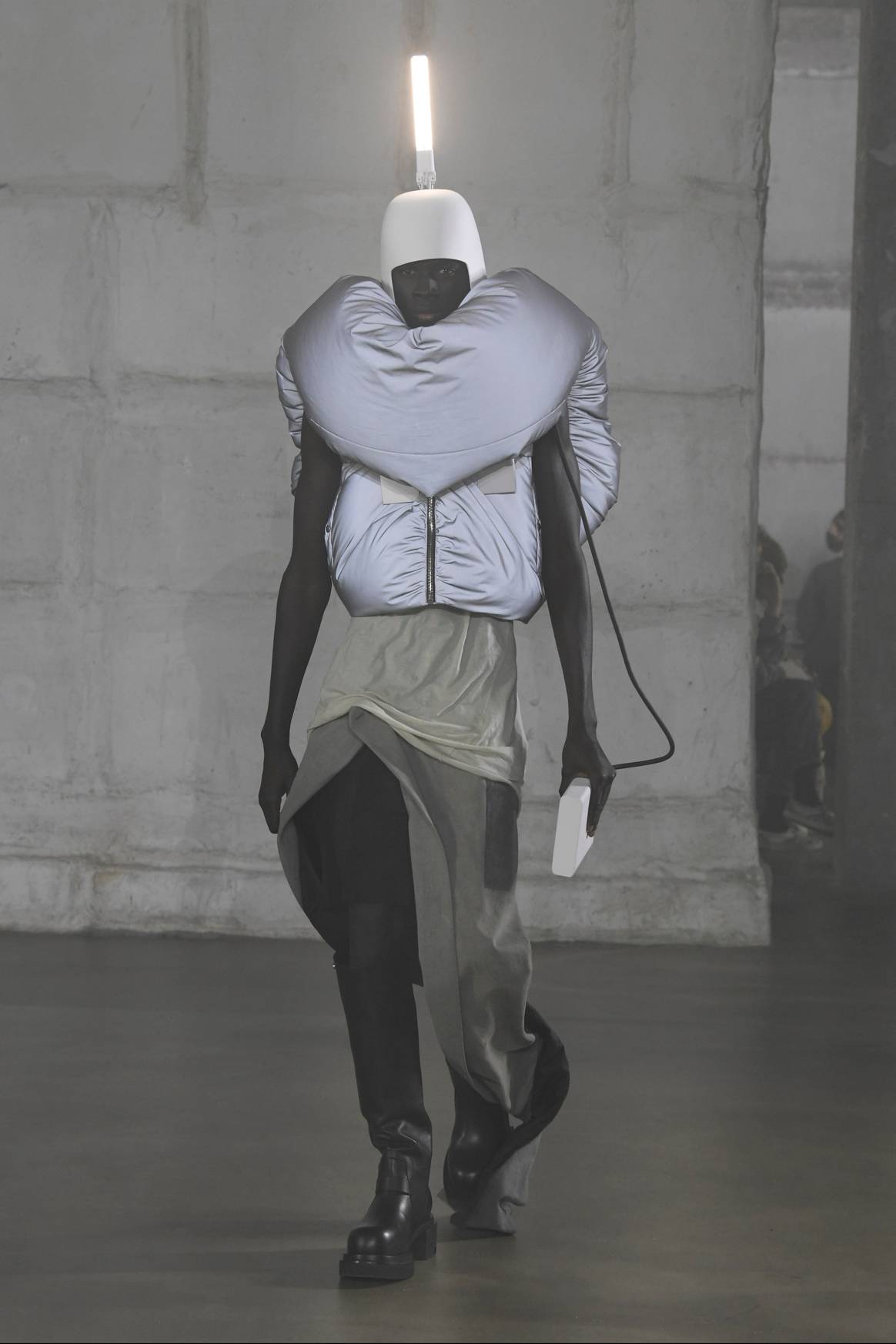 Beeld: Rick Owens, AW22, Catwalkpictures
