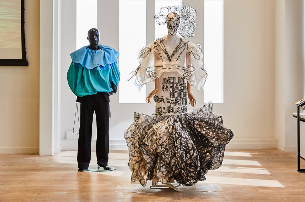 Beeld: Fashion for Good Museum, ‘Fashion Week: A New Era’ Foto door Kyla Elaine