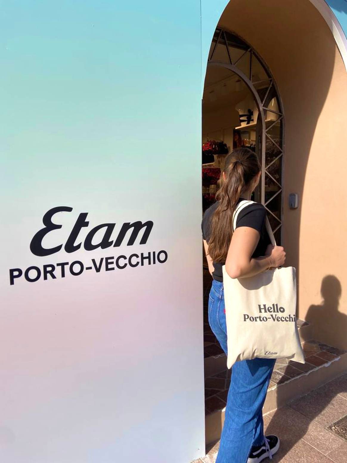 Pop-up Etam Porto Vecchio. Courtesy of Etam.