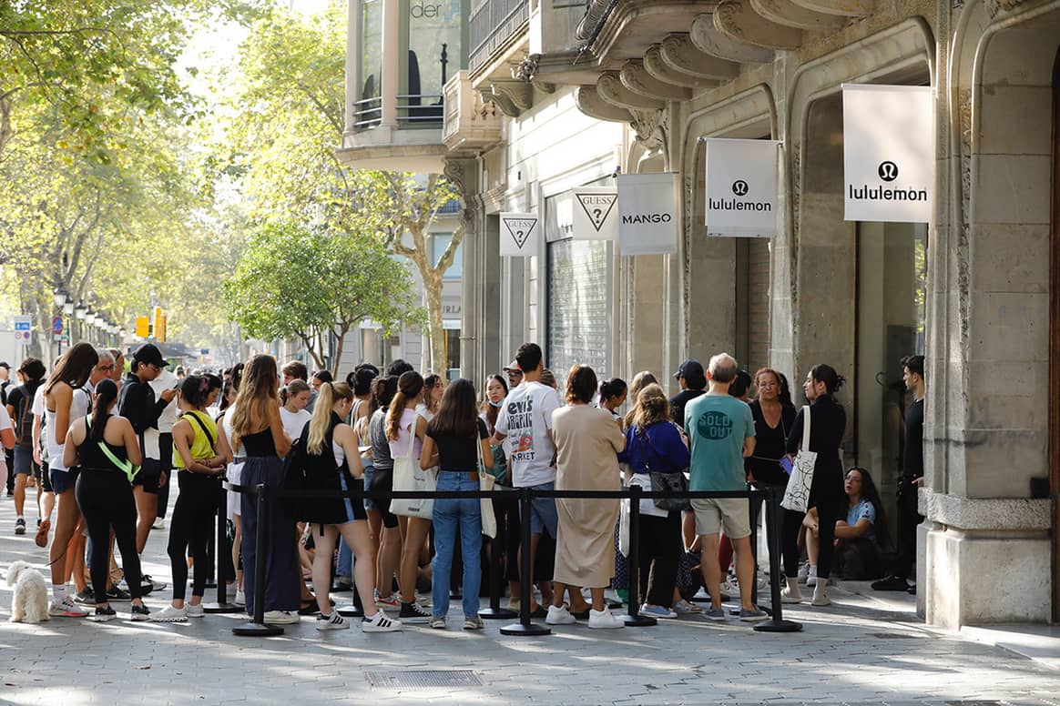 Photo Credits: Nueva tienda de Lululemon en el número 65 del Paseo de Gracia de Barcelona, fotografía de cortesía.