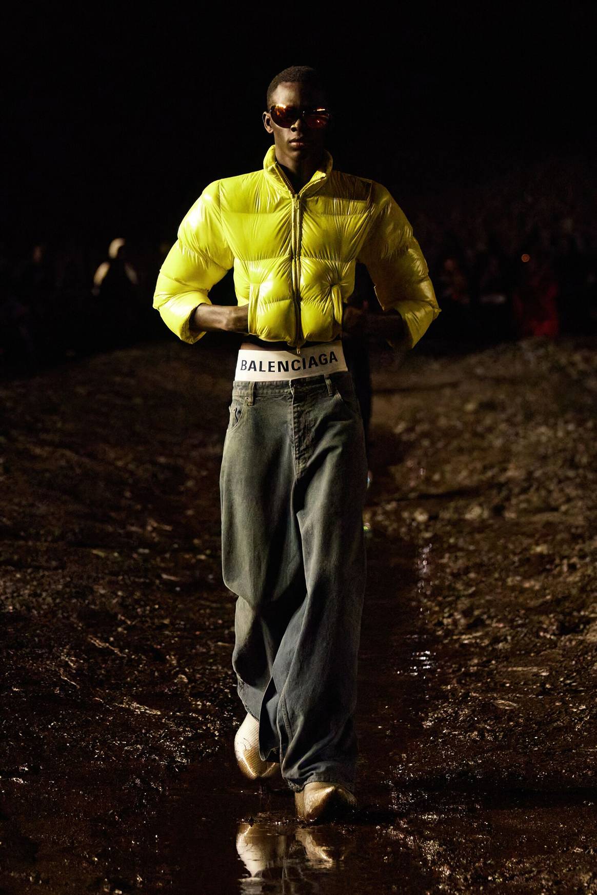 Photo Credits: Balenciaga, desfile de presentación de la colección prêt-à-porter para hombre y mujer para Verano 2023.