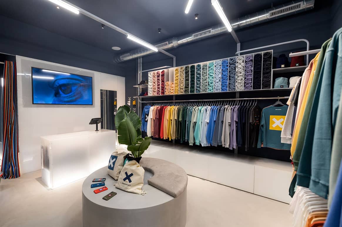 Photo Credits: Interior de la nueva tienda de Blue Banana en el número 6 de la calle San Ignacio de Loyola de Zaragoza.
