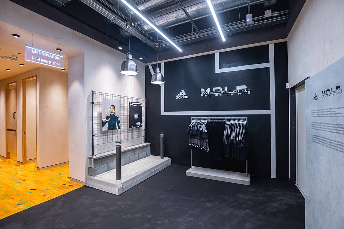 Photo Credits: Nueva flagship store de Adidas en el número 2 del Paseo de Gracia de Barcelona.