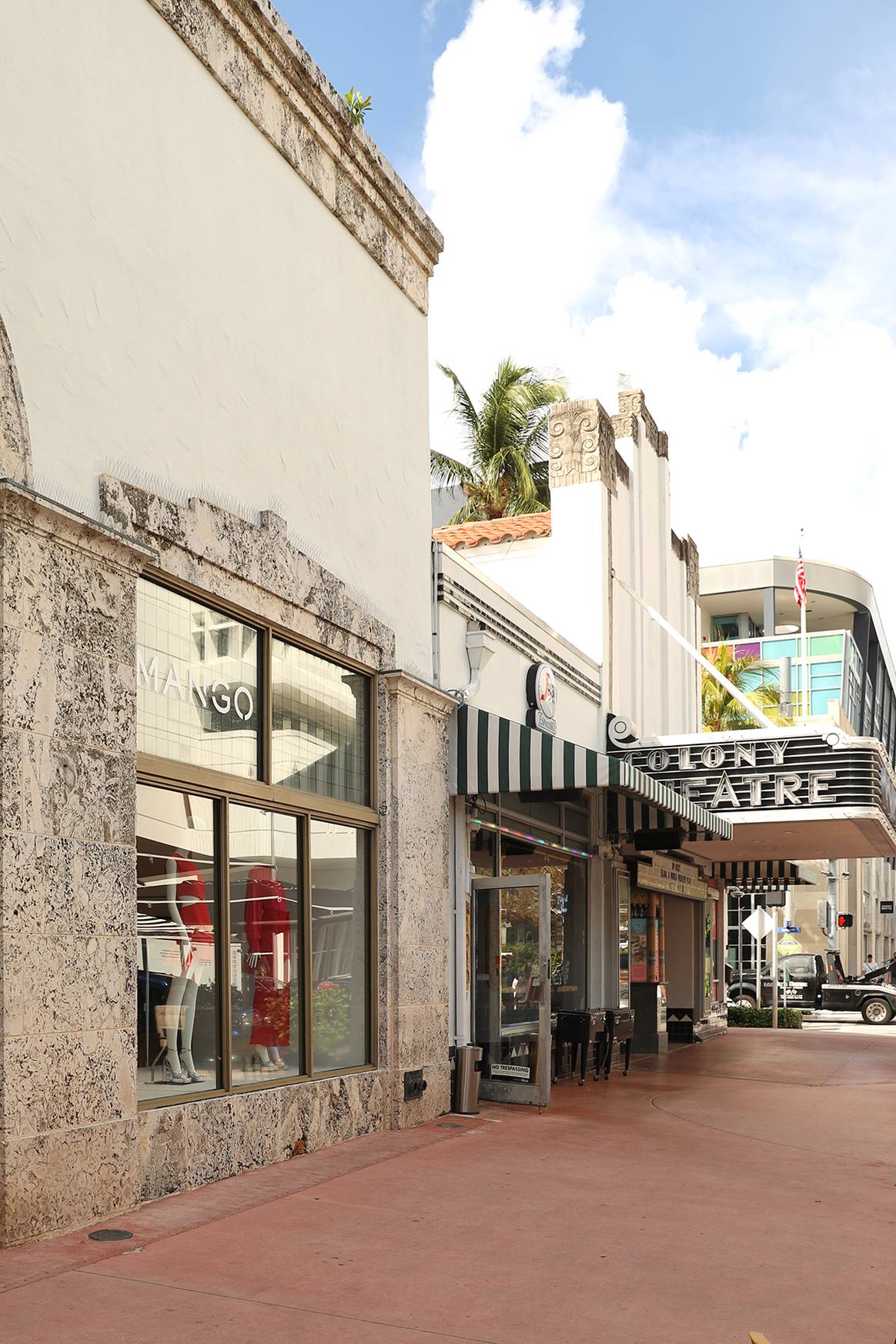 Photo Credits: Nueva tienda de Mango en el número 1036 de Lincoln Road, en Miami.