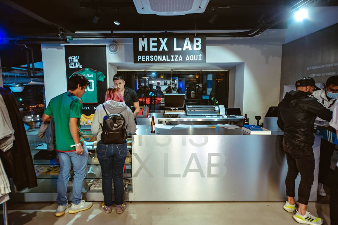 Personalisierungsbereich im Adidas Store in Mexiko-Stadt. Foto: Adidas