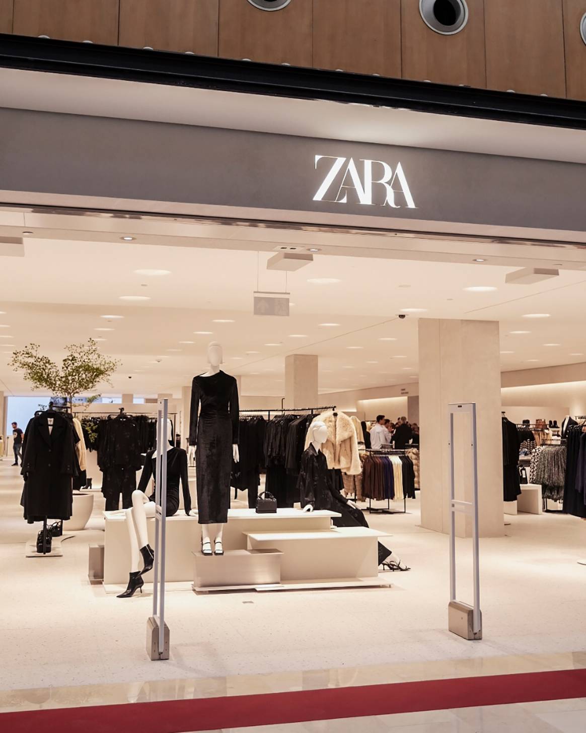 Photo Credits: Nueva tienda de Zara en el centro comercial Artea de Leioa, Vizcaya.