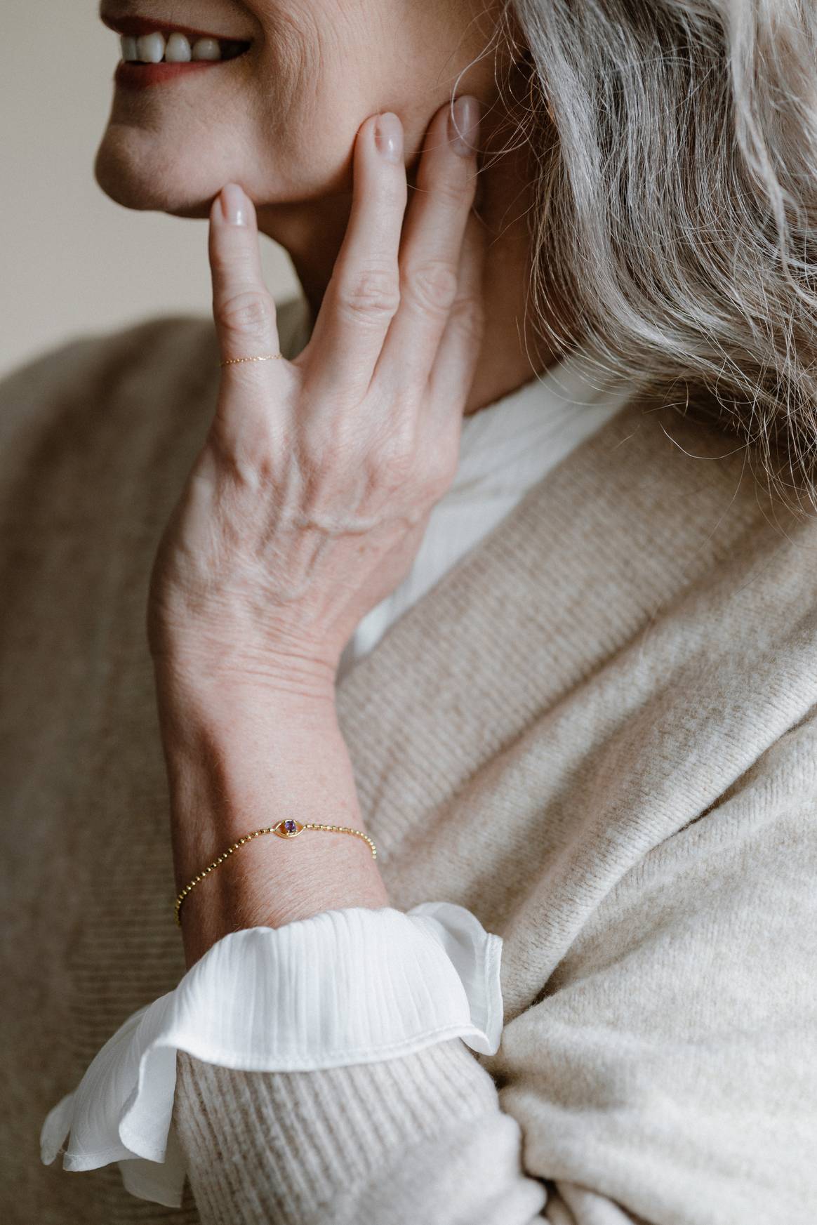 Ana Dyla ontwerpt unieke armband voor 75 jaar Oogfonds