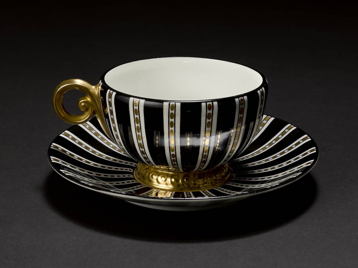 Campanula' tea and coffee set by Paul Follot for Wedgwood · V&A