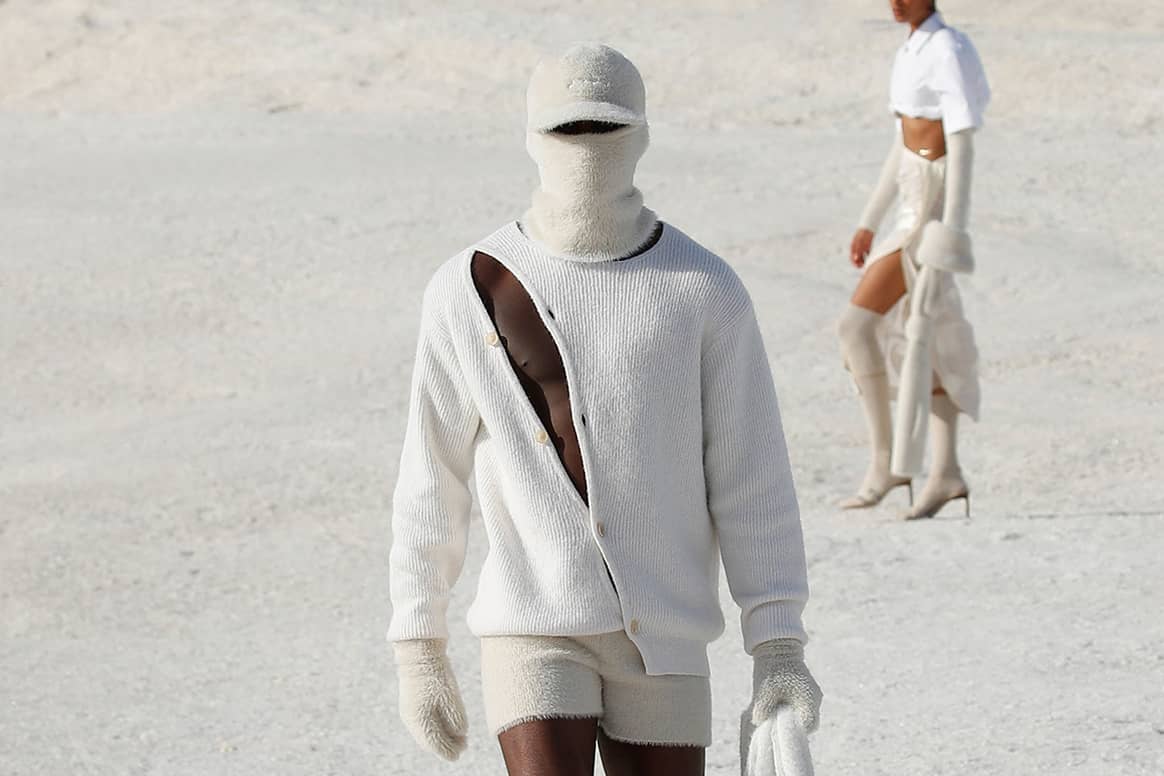 Image: Jacquemus, "Le Papier" catwalk show and capsule collection with Nike.