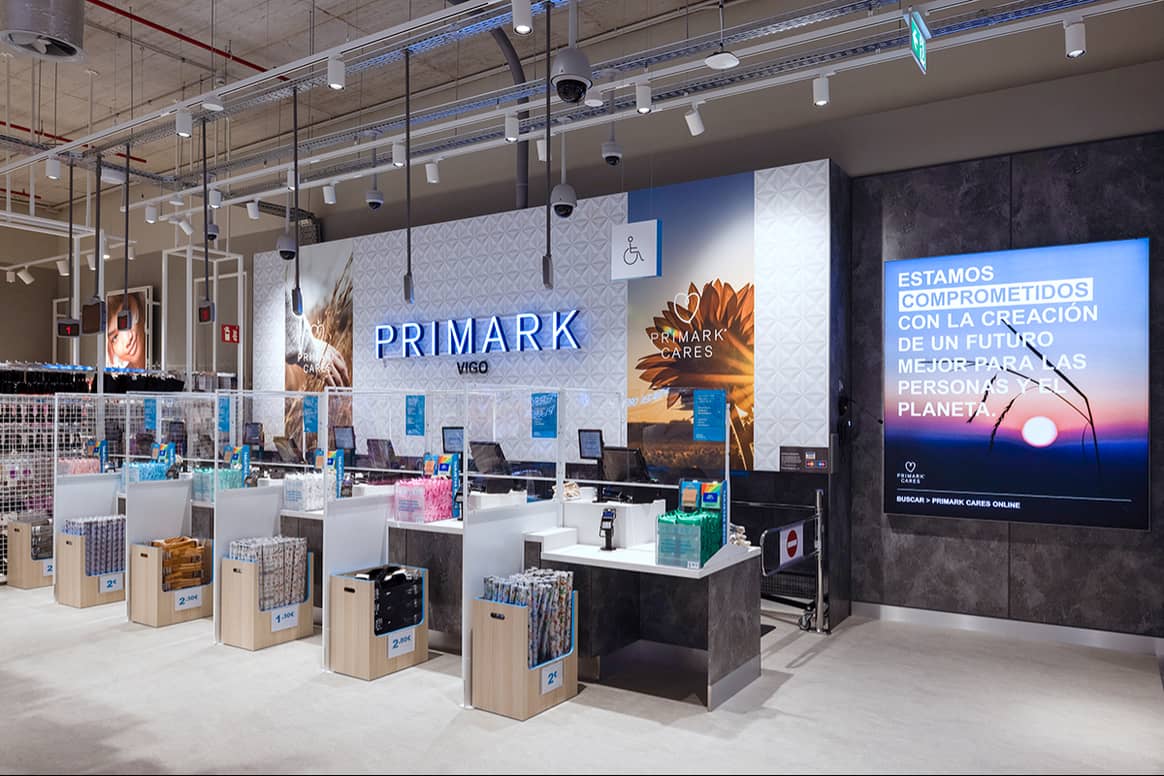 Photo Credits: Interior de la tienda Primark en el centro comercial Vialia de Vigo. Fotografía de cortesía.
