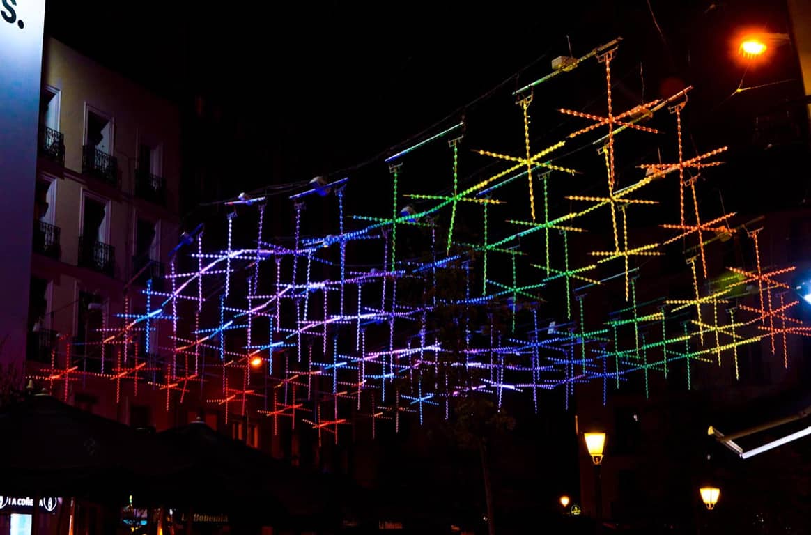 Photo Credits: Iluminación navideña de Madrid creada por Ana Locking en el marco de la colaboración establecida con Acme. Fotografía de cortesía.