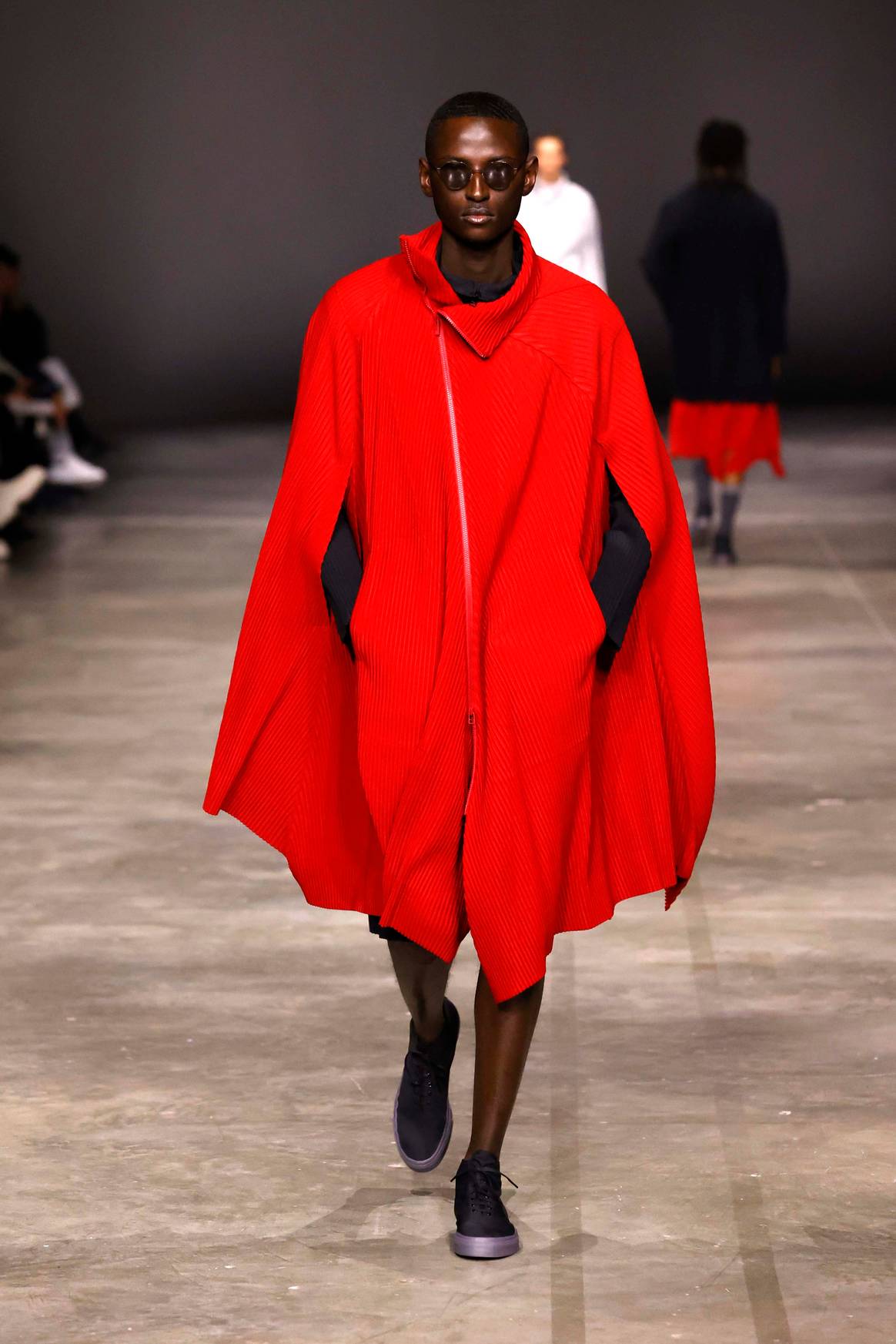 Issey Miyake FW23. Crédit : Issey Miyake, photo Frédérique Dumoulin.