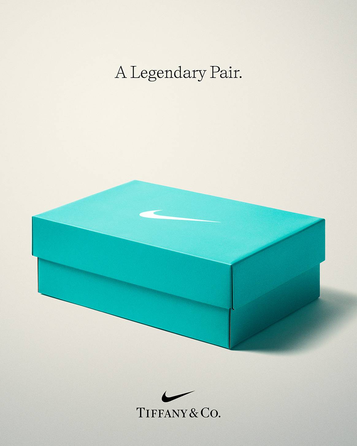 Photo Credits: Caja de Nike en color “Azul Tiffany”. Tiffany & co., página oficial de Facebook.
