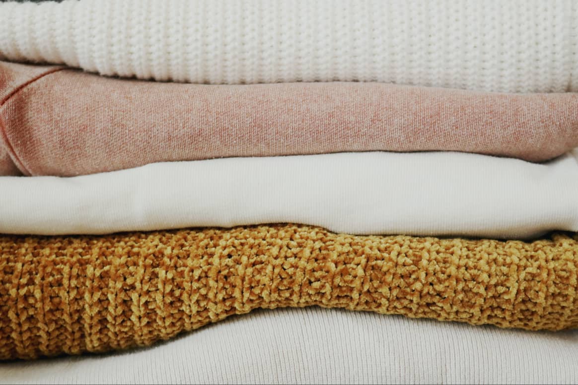 Here you see coarser and finer knits. Credit: image by Madison Inouye via Pexels.