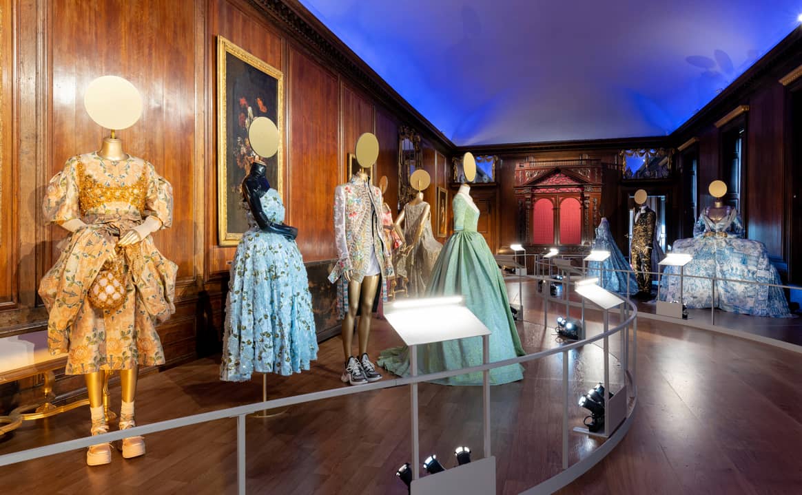 Image: Bild: Historic Royal Palaces; Ausstellung ‘Crown to
Couture’