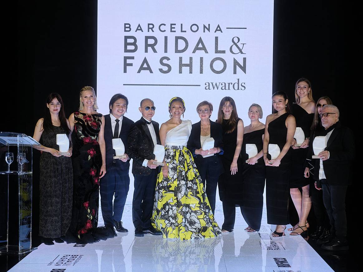Photo Credits: Fotografía de familia con todos los premiados durante la primera edición de los Barcelona Bridal & Fashion Awards. Fotografía de cortesía.