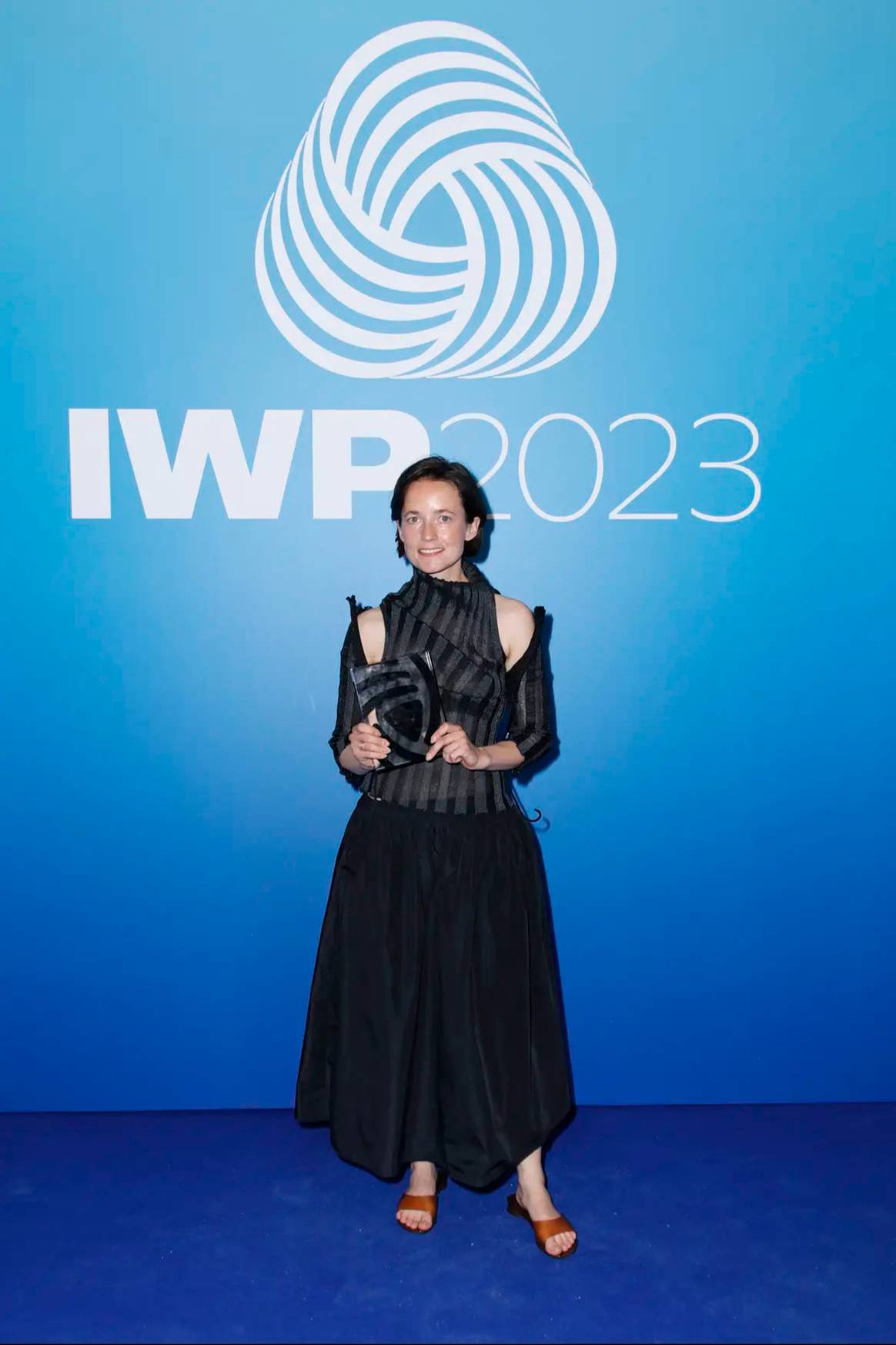 Photo Credits: Amalie Røge Hove, directora creativa de A. Roege Hove, firma de moda ganadora del IWP 2023. Woolmark Prize, página oficial.