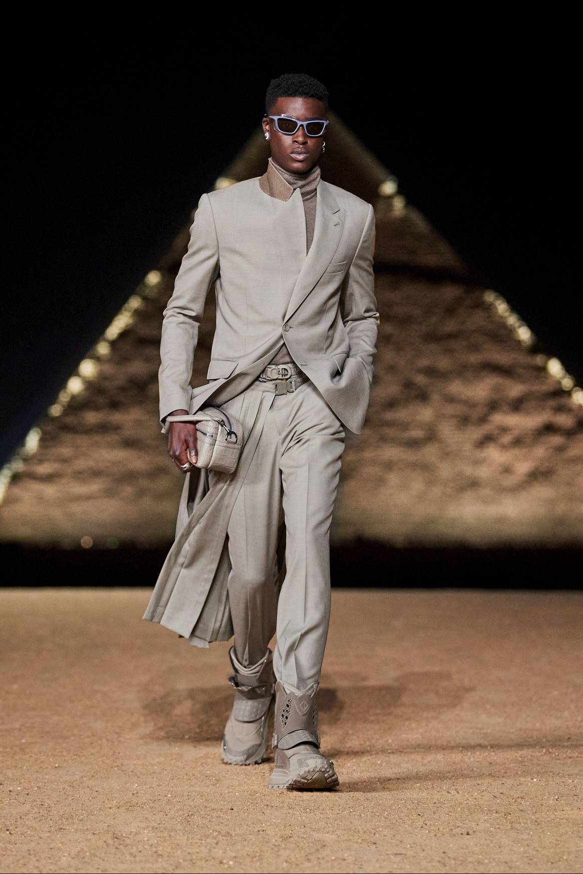 Dior Men > Off Season 2023, Pre-Fall Men. Beeld via Launchmetrics Spotlight