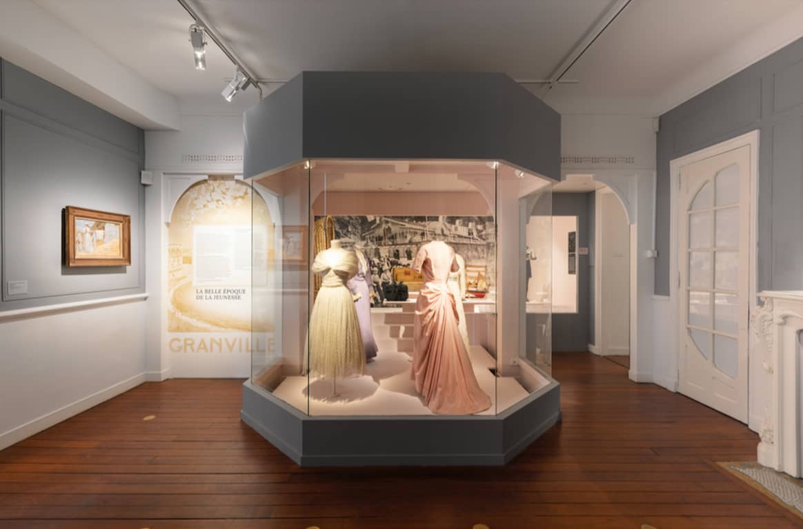 Exposition Musée Dior de Granville. Photo : Raphael Dautigny. Courtesy of Dior