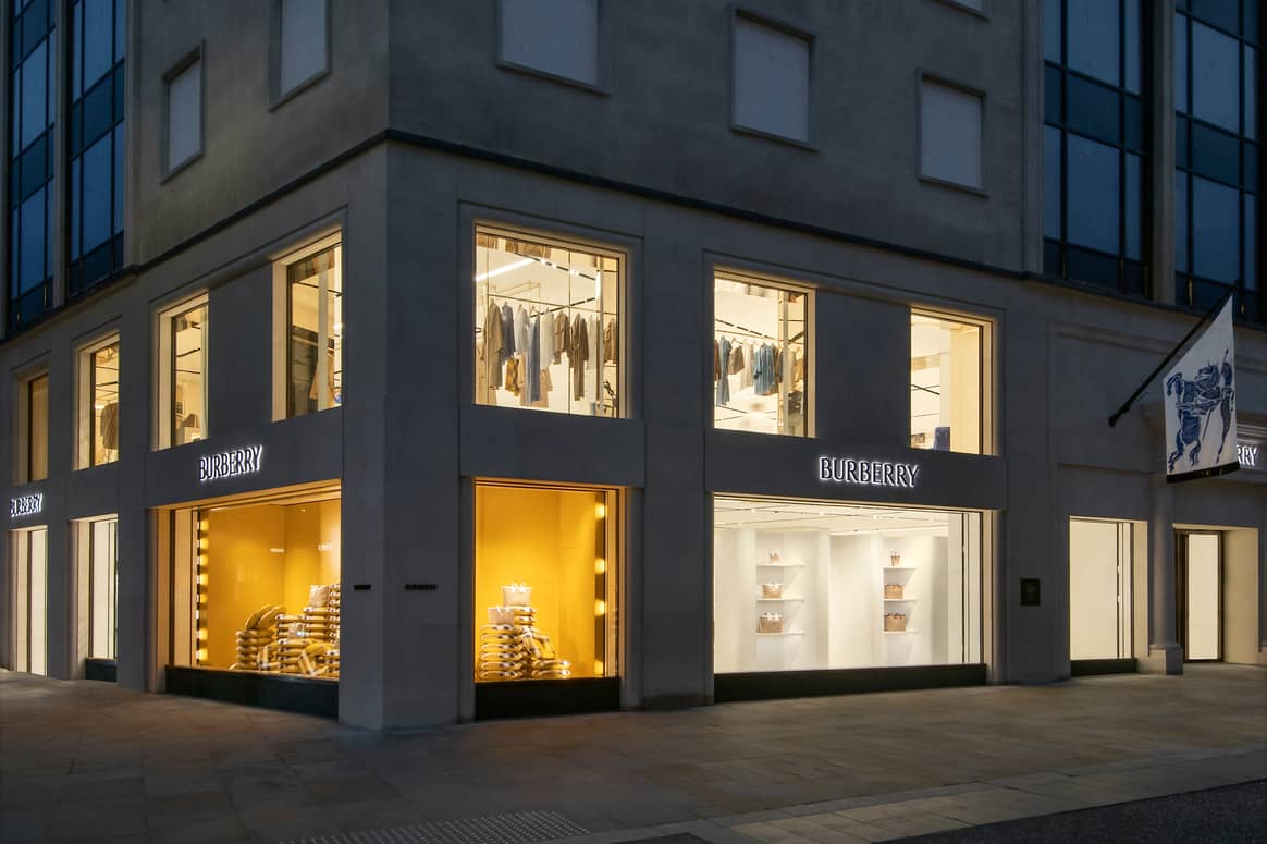 Refurbished global flagship store on New Bond Street (juni 2023). Credits: Burberry