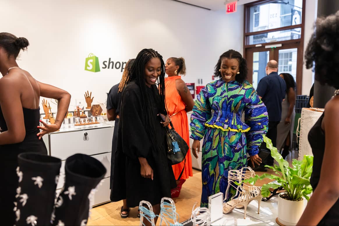The Floklore Connect founder and CEO, Amira Rasool (right) chatting with guest