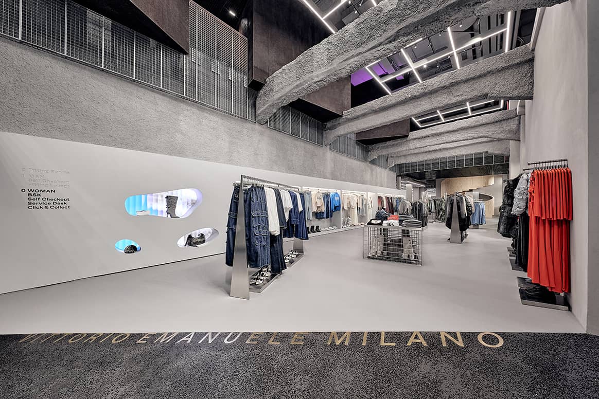 Nueva tienda de Bershka en la Corso Vittorio Emanuele II de Milán.