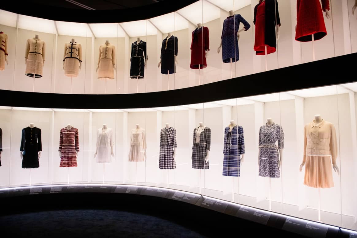 L’exposition «Gabrielle Chanel. Fashion Manifesto» débarque à Londres.