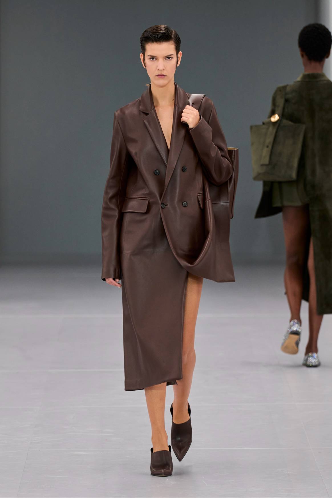 Loewe ss24/ look 18