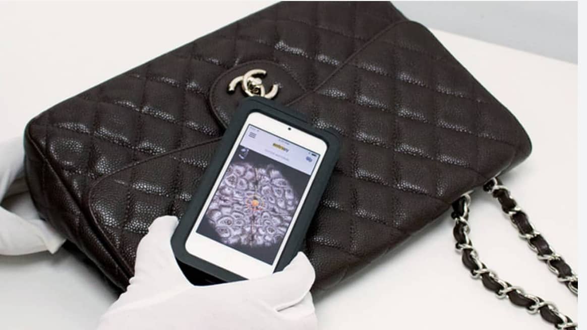 Using Entrupy app to authenticate Chanel purse