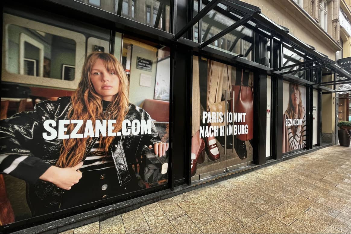 Sézane celebrates its tenth anniversary in 2023. Hamburg storefront.