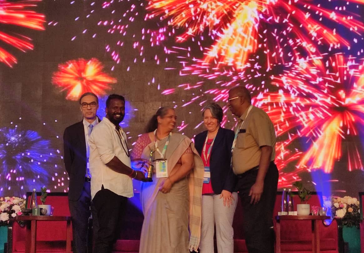 Hasiru Dala received the Circularity Award at the Sankalp Global Awards 2023. Credits: Sumit Suryawanshi for FashionUnited