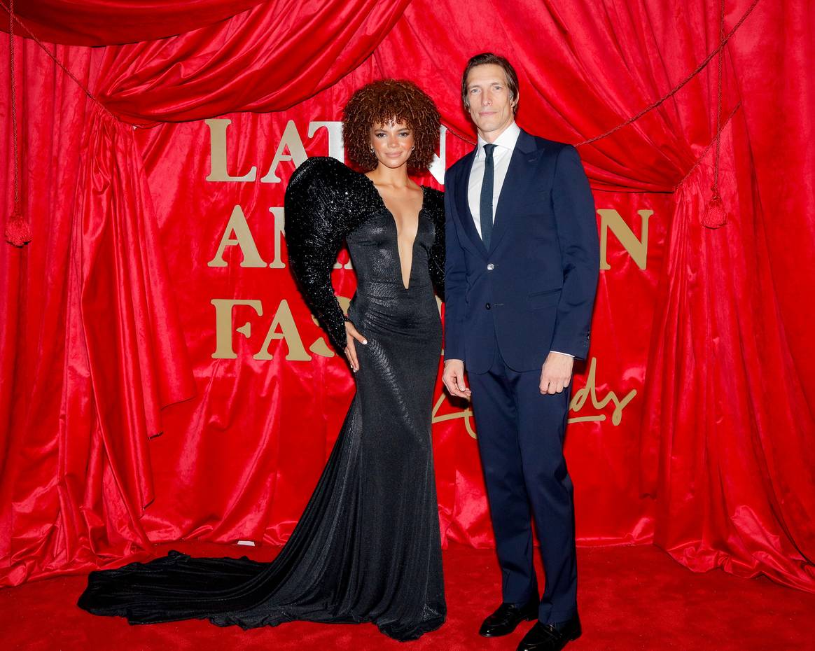 Leslie Grace e Iván de Pineda en los Latin American Fashion Awards