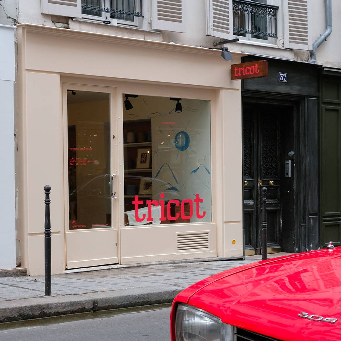 La marque de cachemire française Tricot inaugure son premier magasin