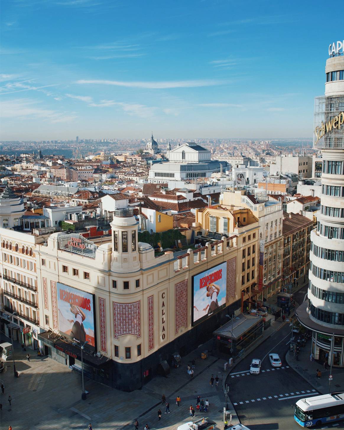 Imagen de la campaña de Morrison puesta en marcha desde las pantallas de la Plaza del Callao de Madrid con motivo del “Black Friday”.