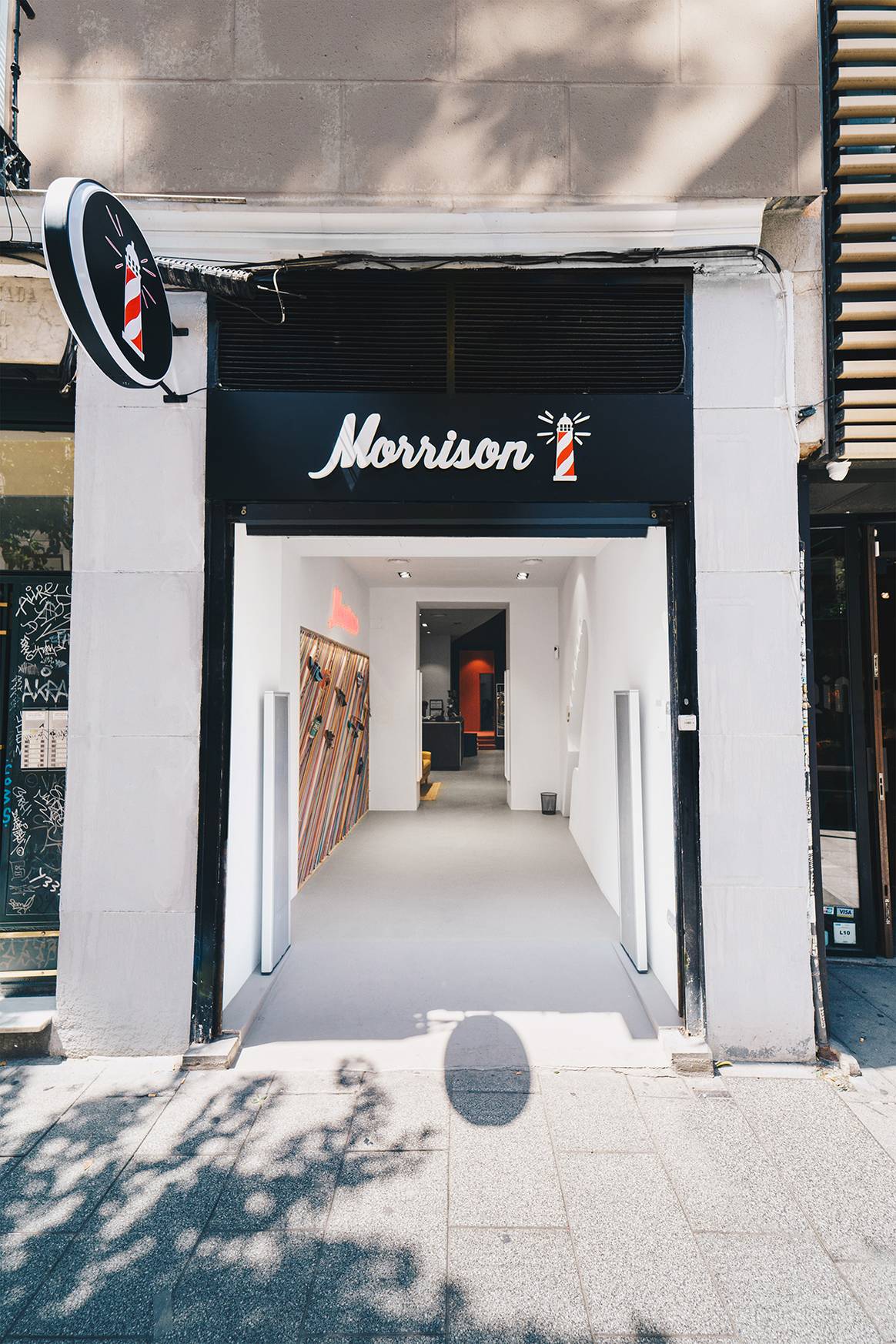 Exterior de la tienda de Morrison en el número 55 de la calle de Fuencarral de Madrid.