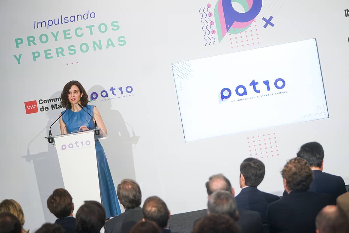 Isabel Díaz Ayuso durante la presentación de Patio, el 30 de marzo de 2023.