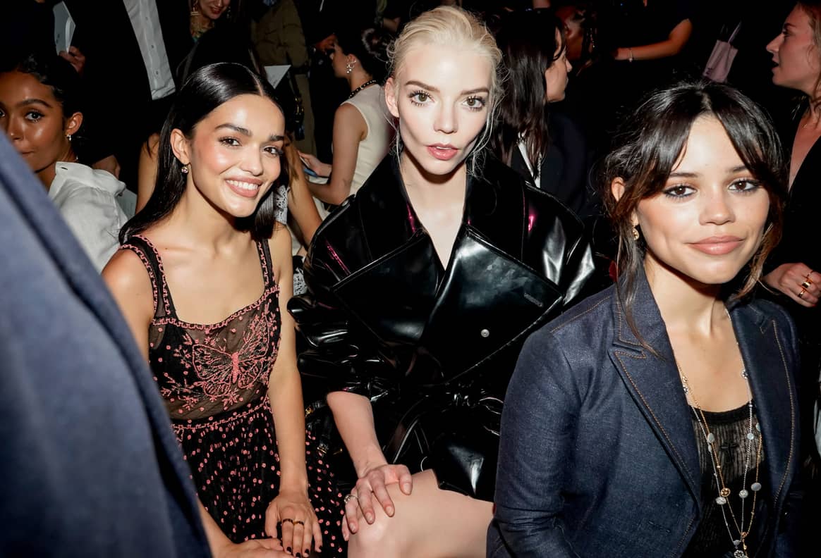 Dior front row ss24: Rachel Zegler, Anya Taylor-Joy, Jenna Ortega