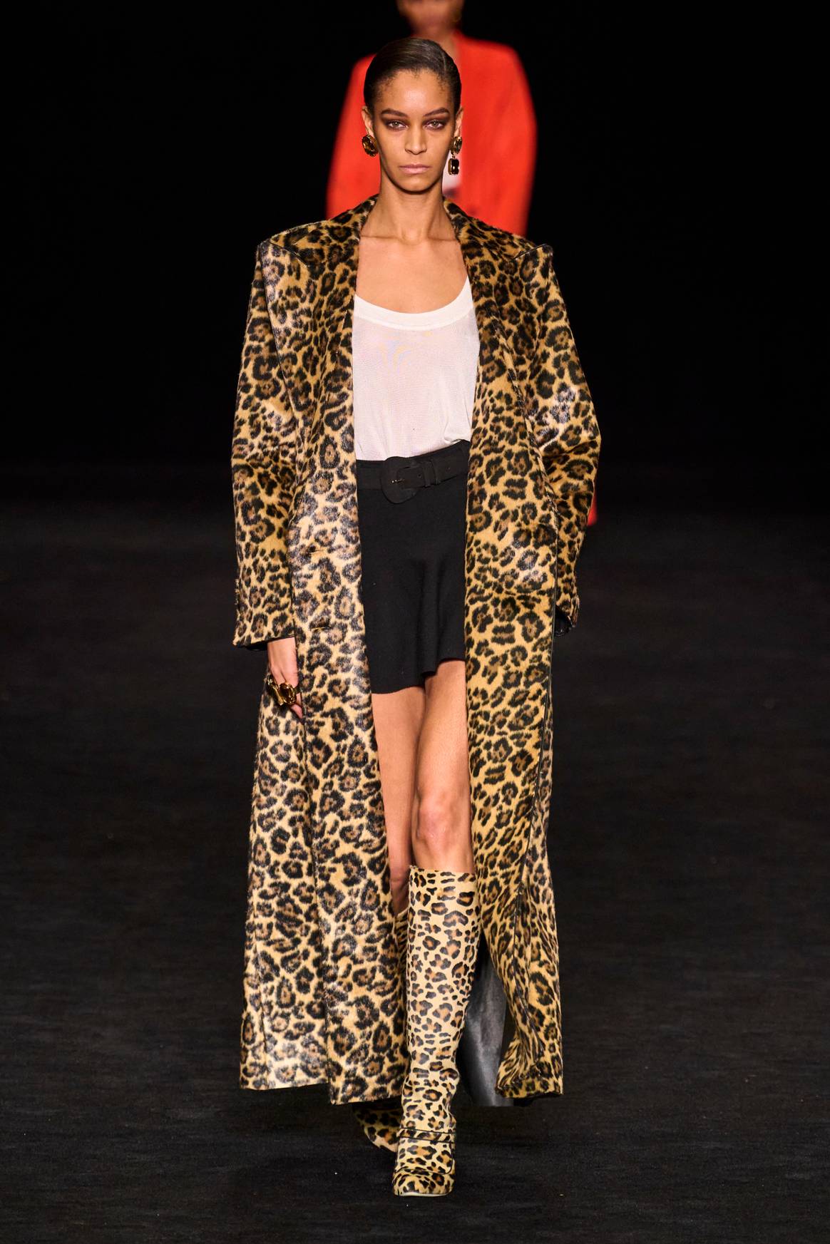 Luisa Spagnoli AH23 manteau et bottes à imprimé animalier