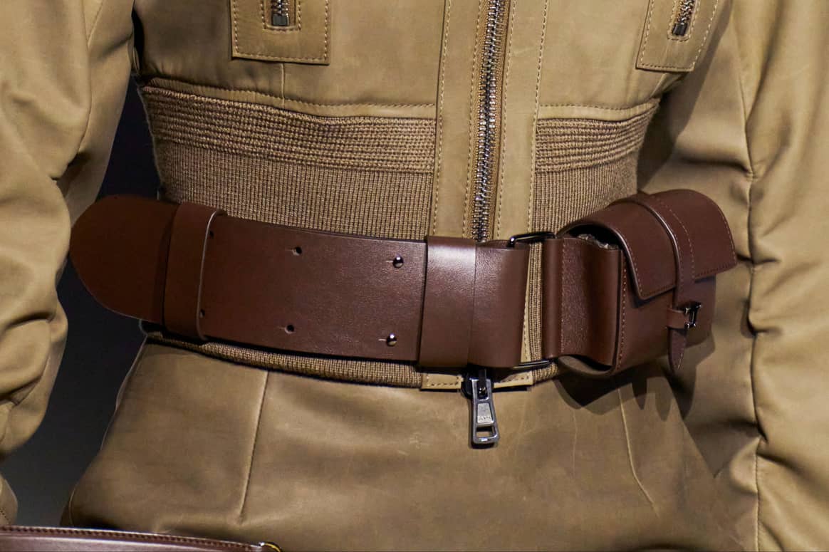 Tod's FW23 brown utility belt