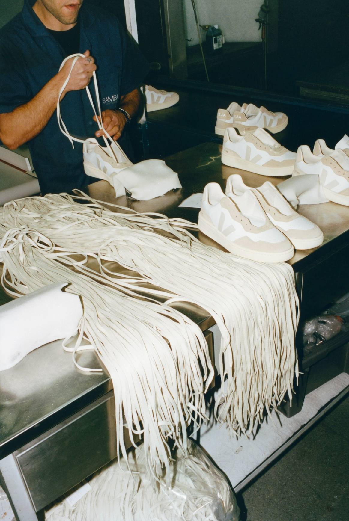 De productie van Veja-schoenen in Portugal